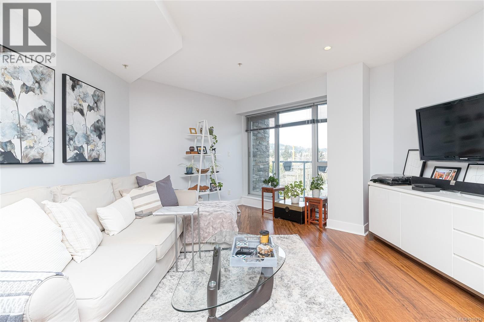 522 2745 Veterans Memorial Pkwy, Langford