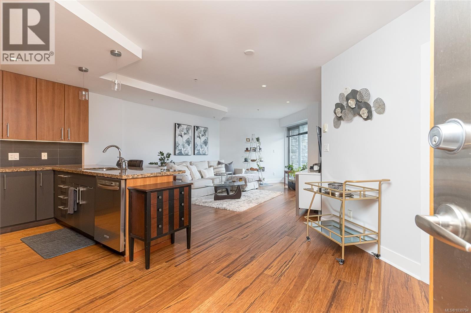 522 2745 Veterans Memorial Pkwy, Langford