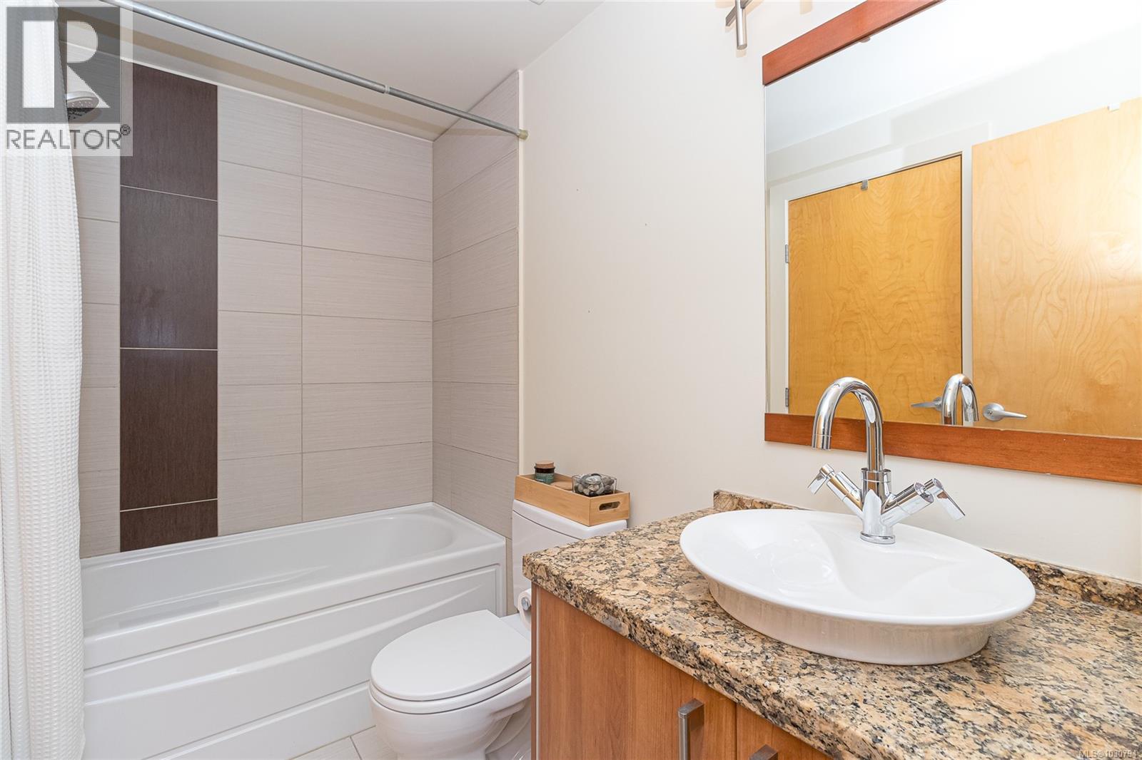 522 2745 Veterans Memorial Pkwy, Langford