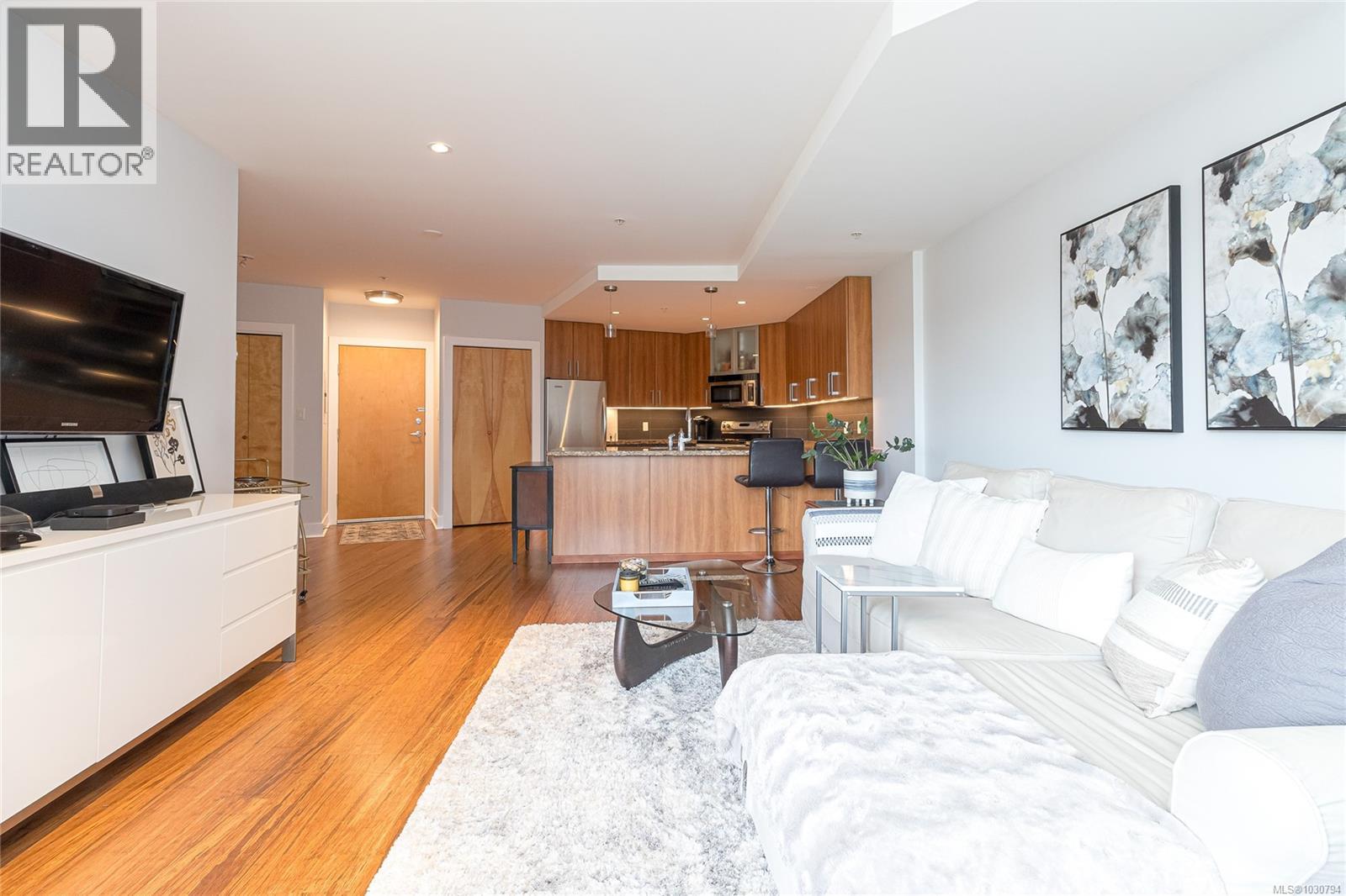 522 2745 Veterans Memorial Pkwy, Langford