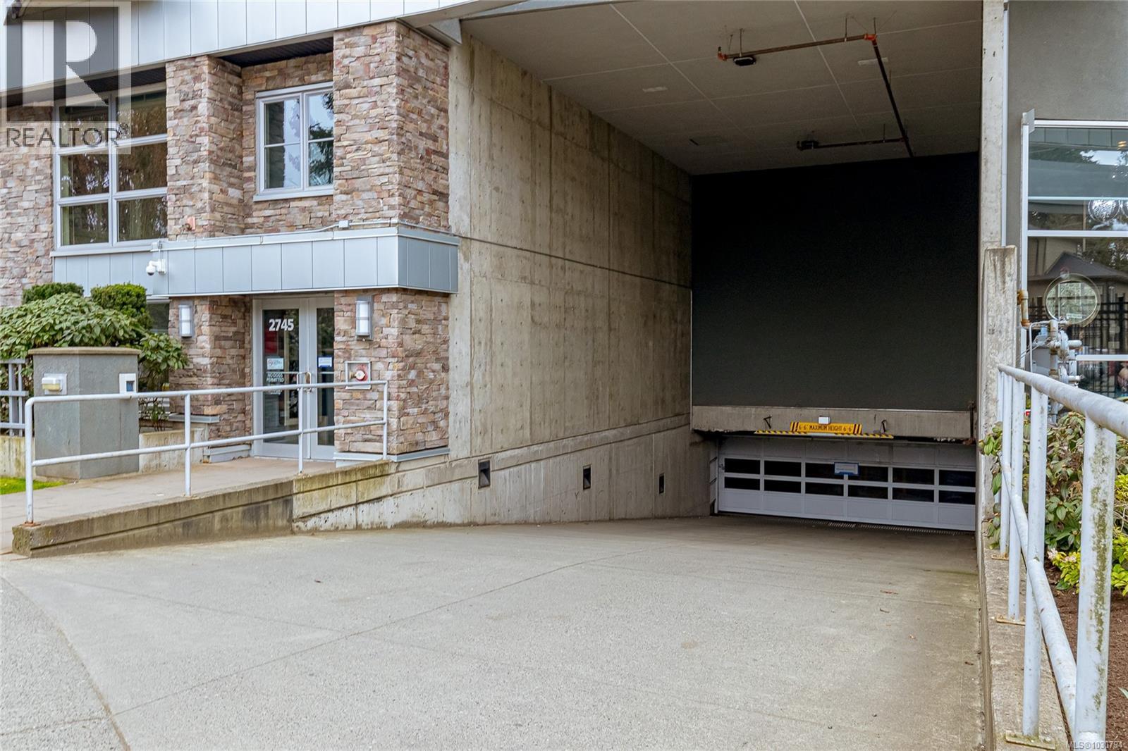 522 2745 Veterans Memorial Pkwy, Langford