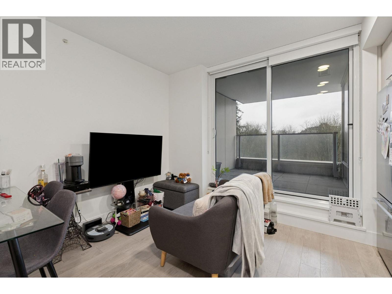 707 680 SEYLYNN CRESCENT, North Vancouver