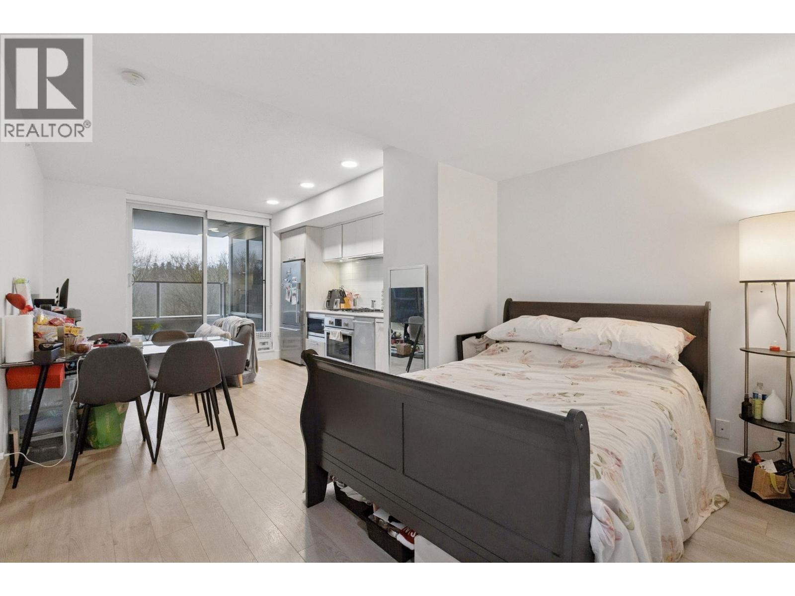 707 680 SEYLYNN CRESCENT, North Vancouver