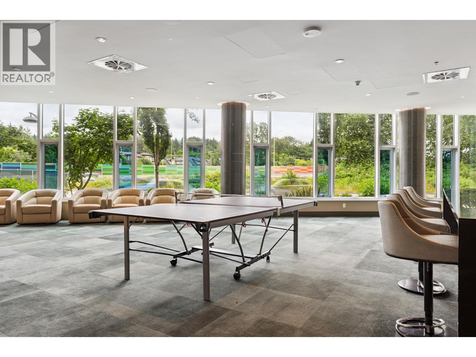 707 680 SEYLYNN CRESCENT, North Vancouver