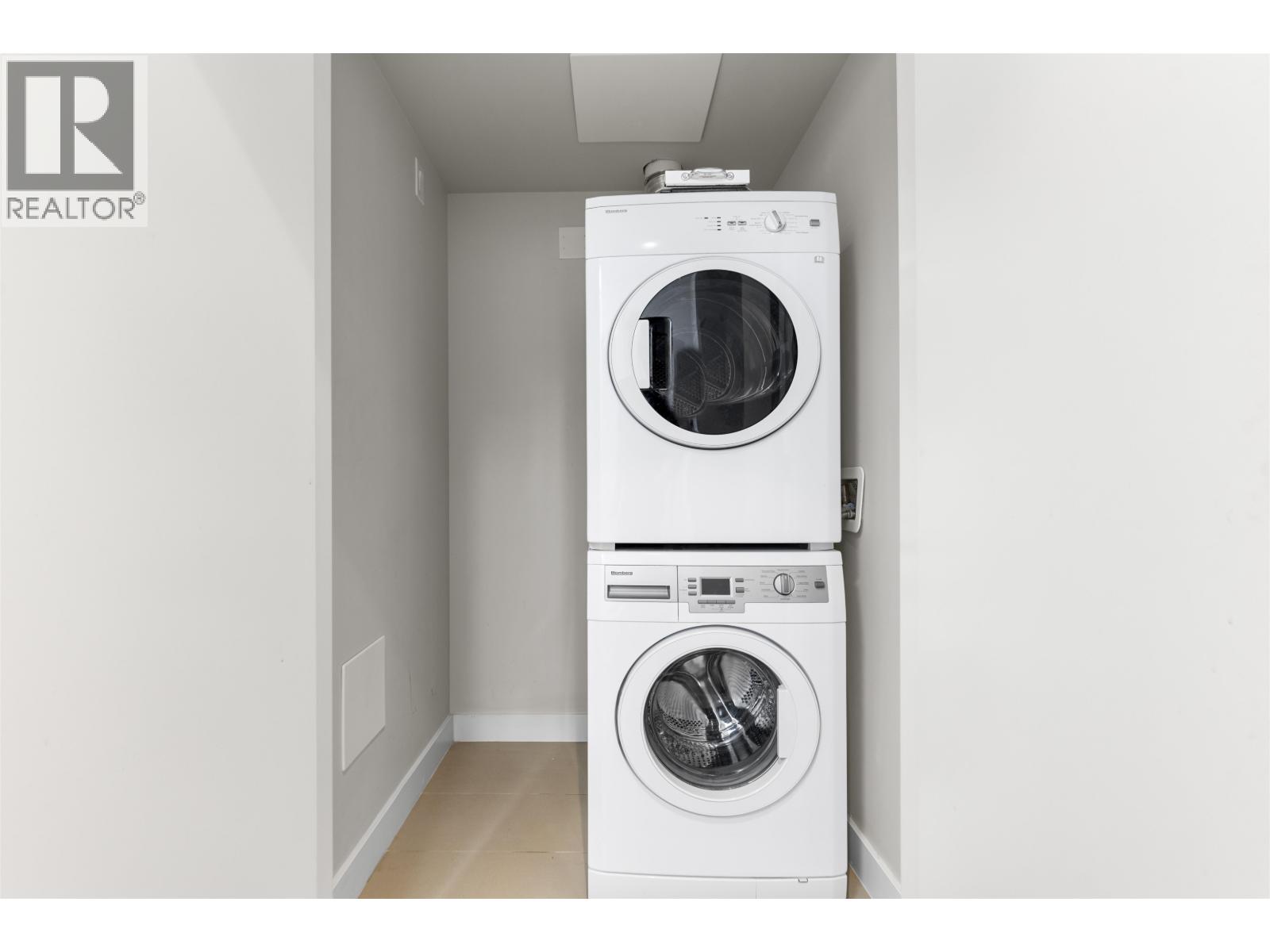 2501 602 COMO LAKE AVENUE, Coquitlam