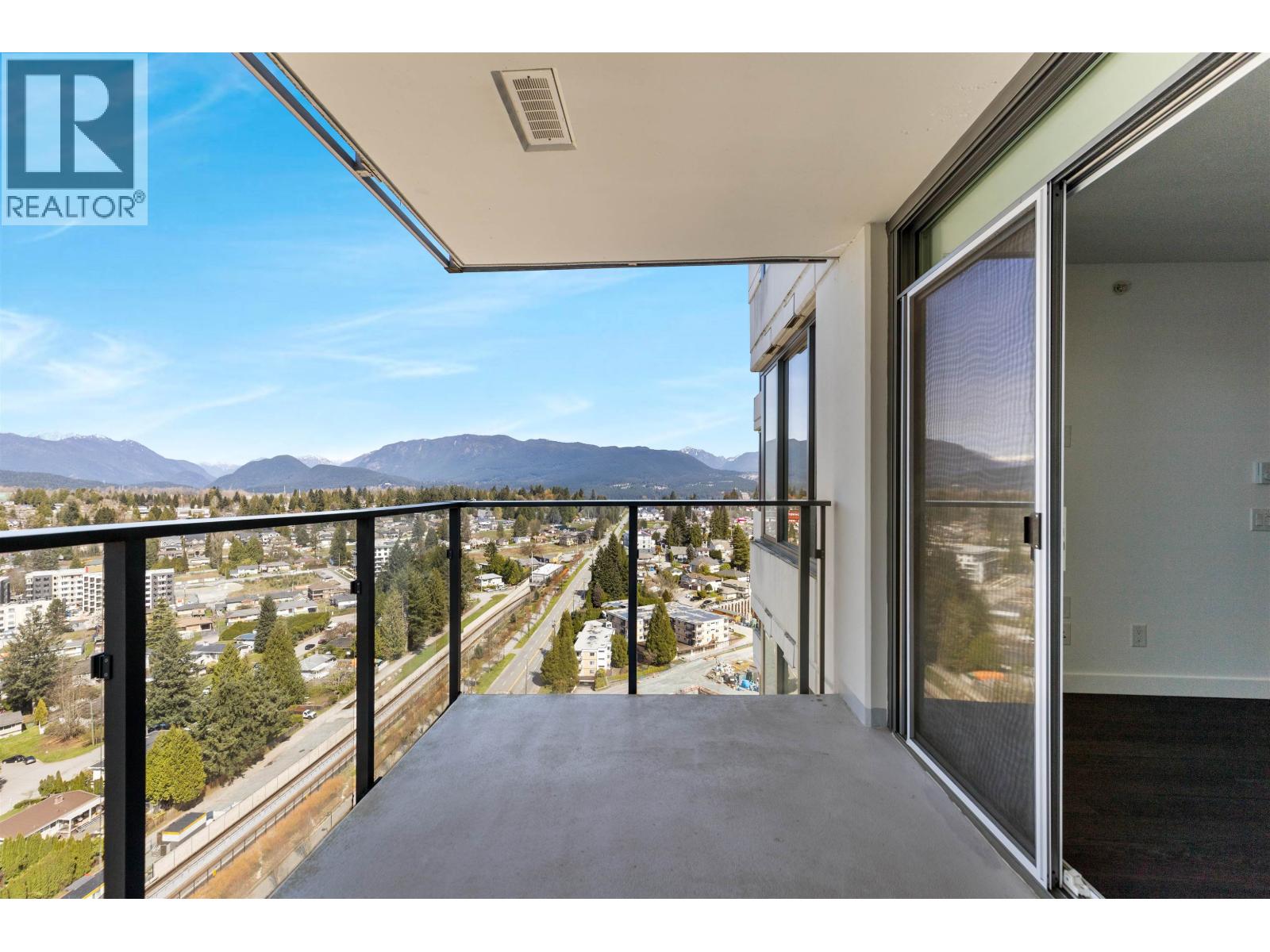 2501 602 COMO LAKE AVENUE, Coquitlam