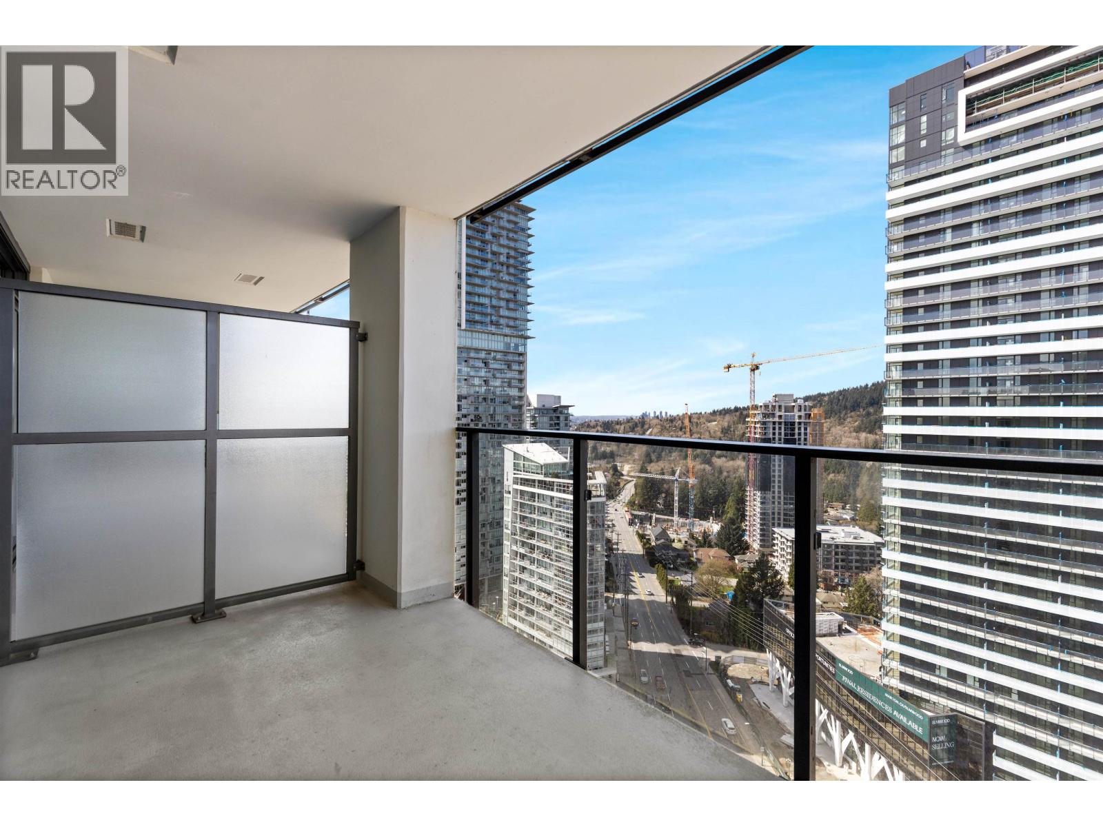 2501 602 COMO LAKE AVENUE, Coquitlam