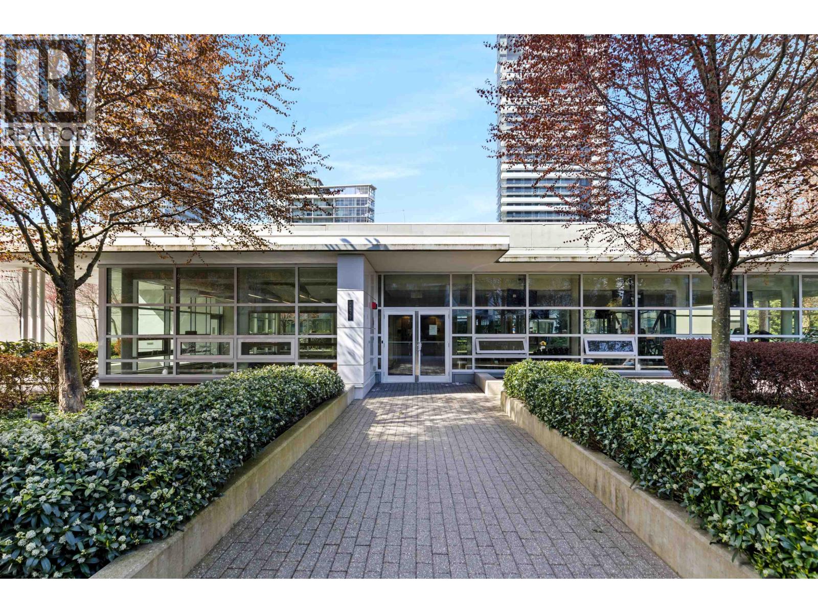 2501 602 COMO LAKE AVENUE, Coquitlam