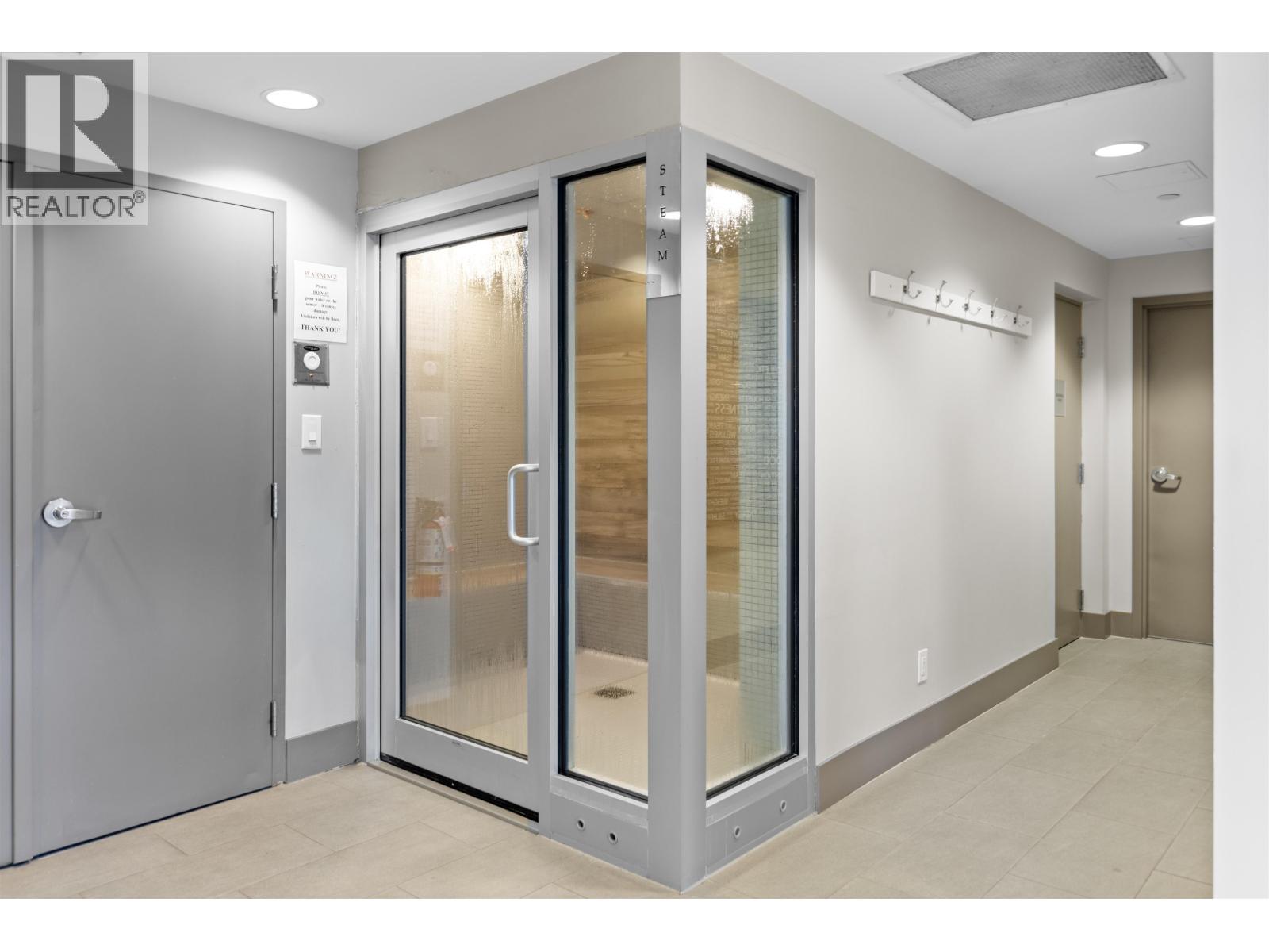 2501 602 COMO LAKE AVENUE, Coquitlam