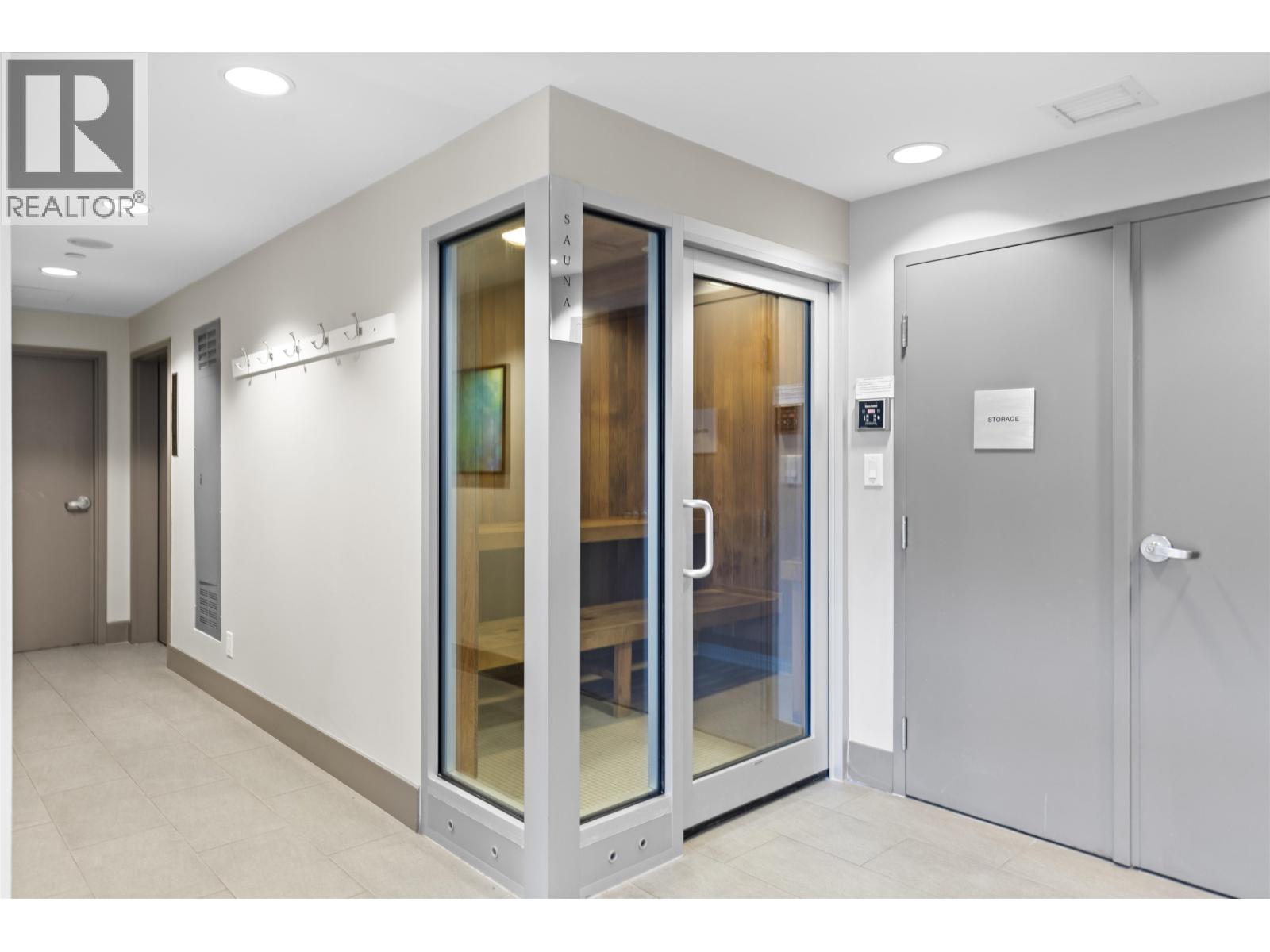 2501 602 COMO LAKE AVENUE, Coquitlam