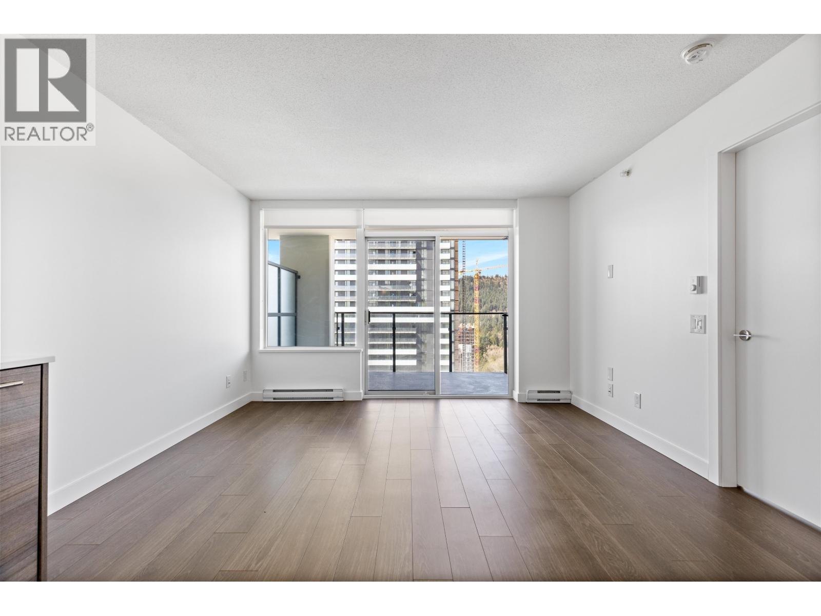 2501 602 COMO LAKE AVENUE, Coquitlam