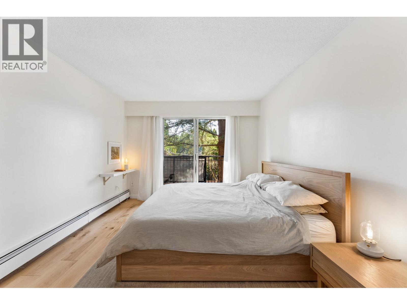 211 1385 DRAYCOTT ROAD, North Vancouver