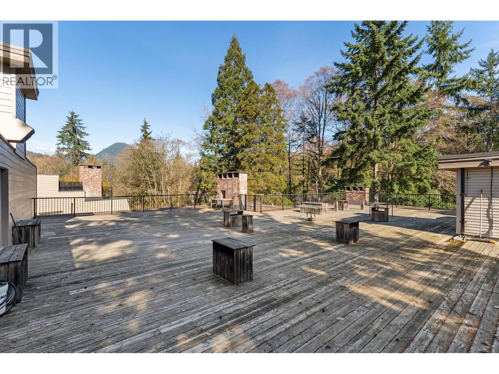 211 1385 DRAYCOTT ROAD, North Vancouver