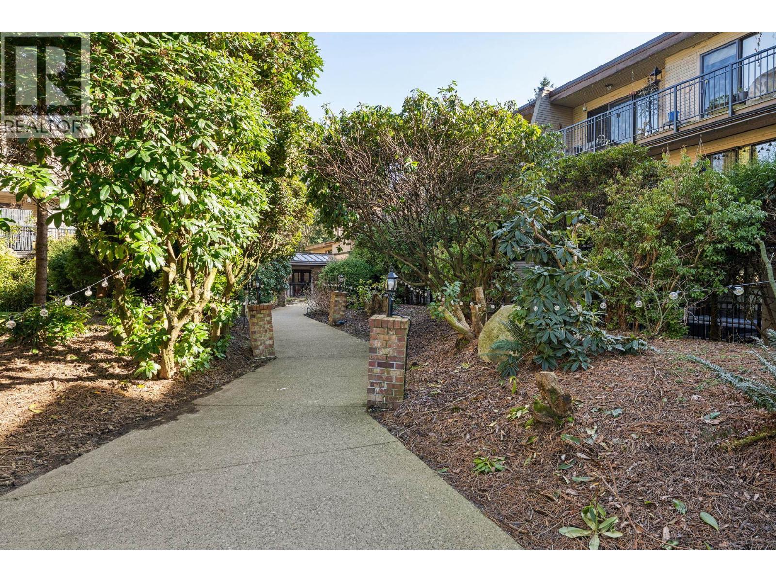 211 1385 DRAYCOTT ROAD, North Vancouver