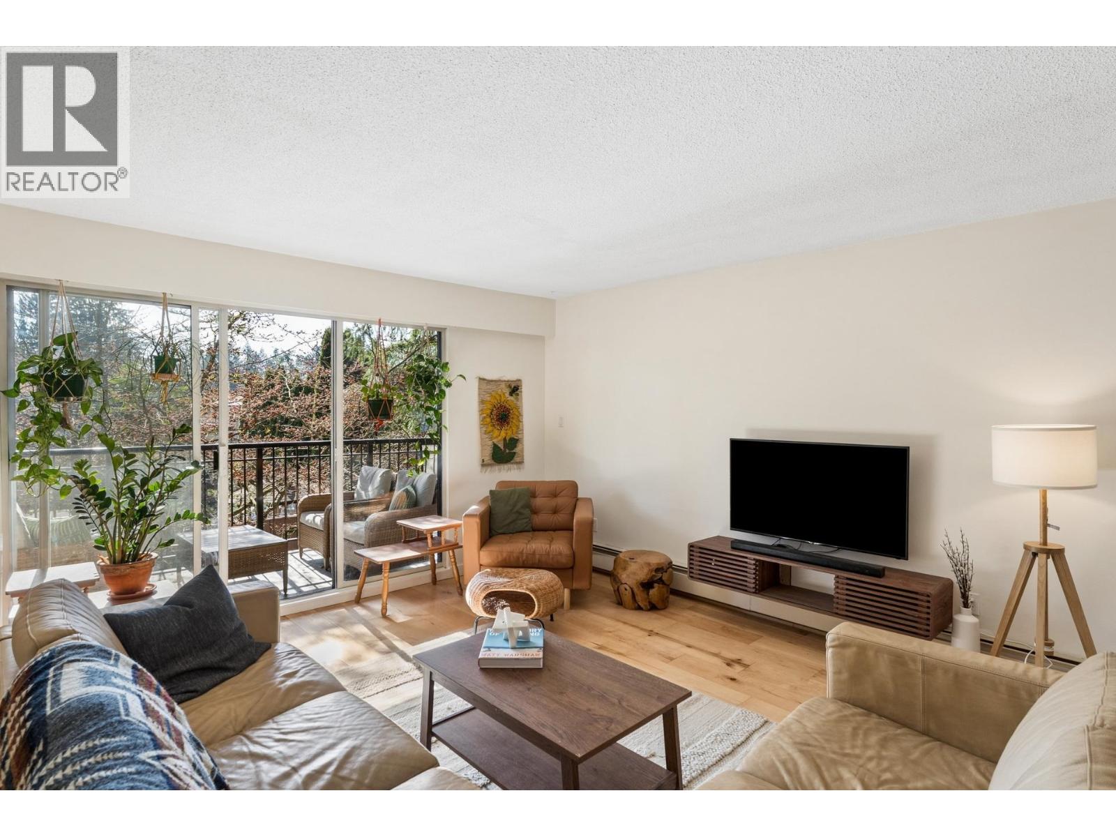 211 1385 DRAYCOTT ROAD, North Vancouver