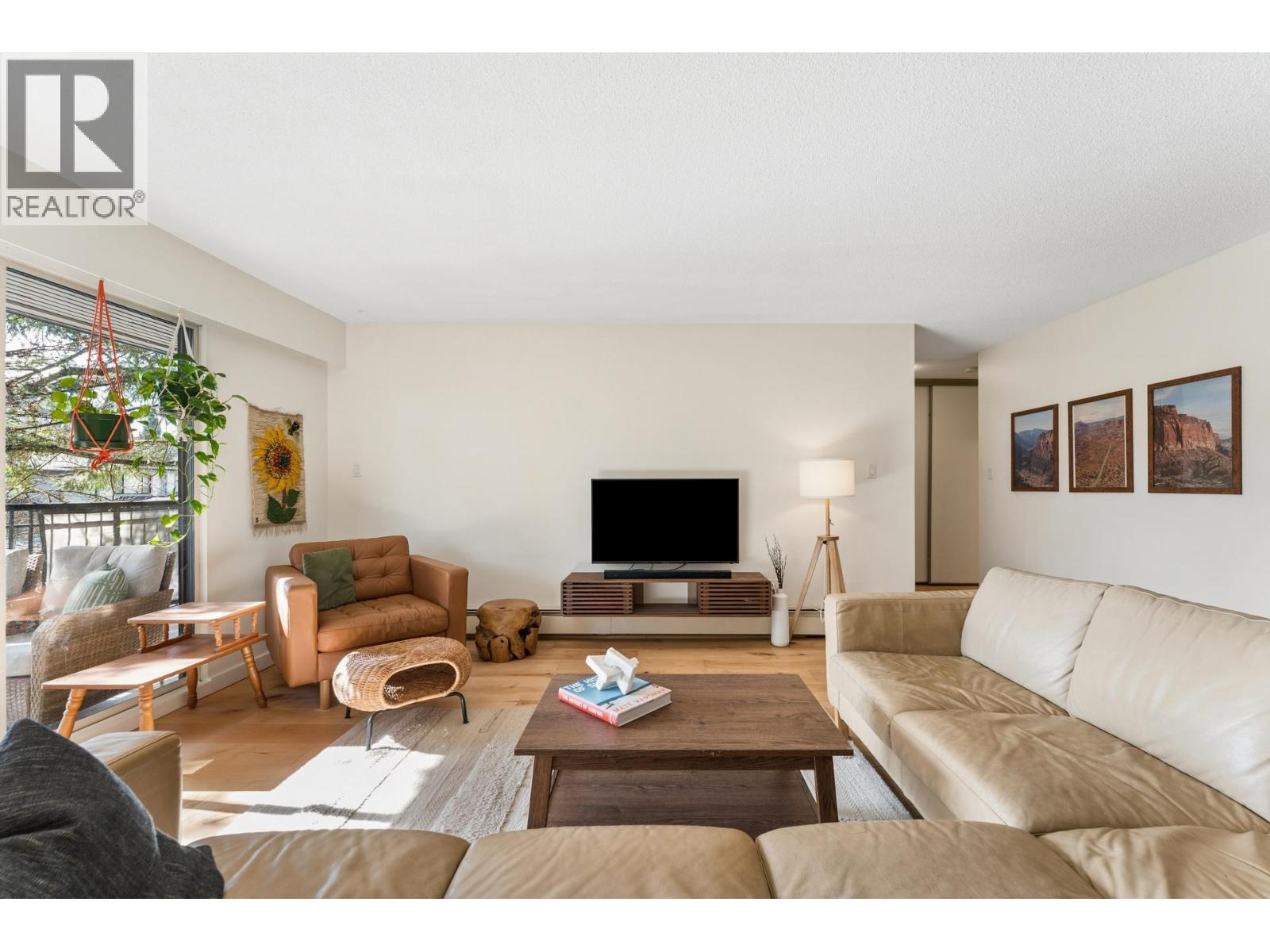 211 1385 DRAYCOTT ROAD, North Vancouver