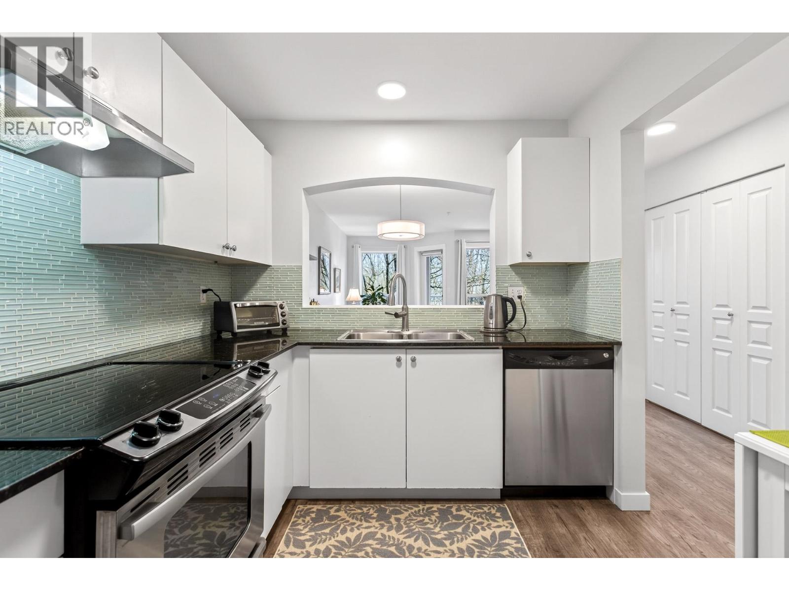 205 2439 WILSON AVENUE — photo 17