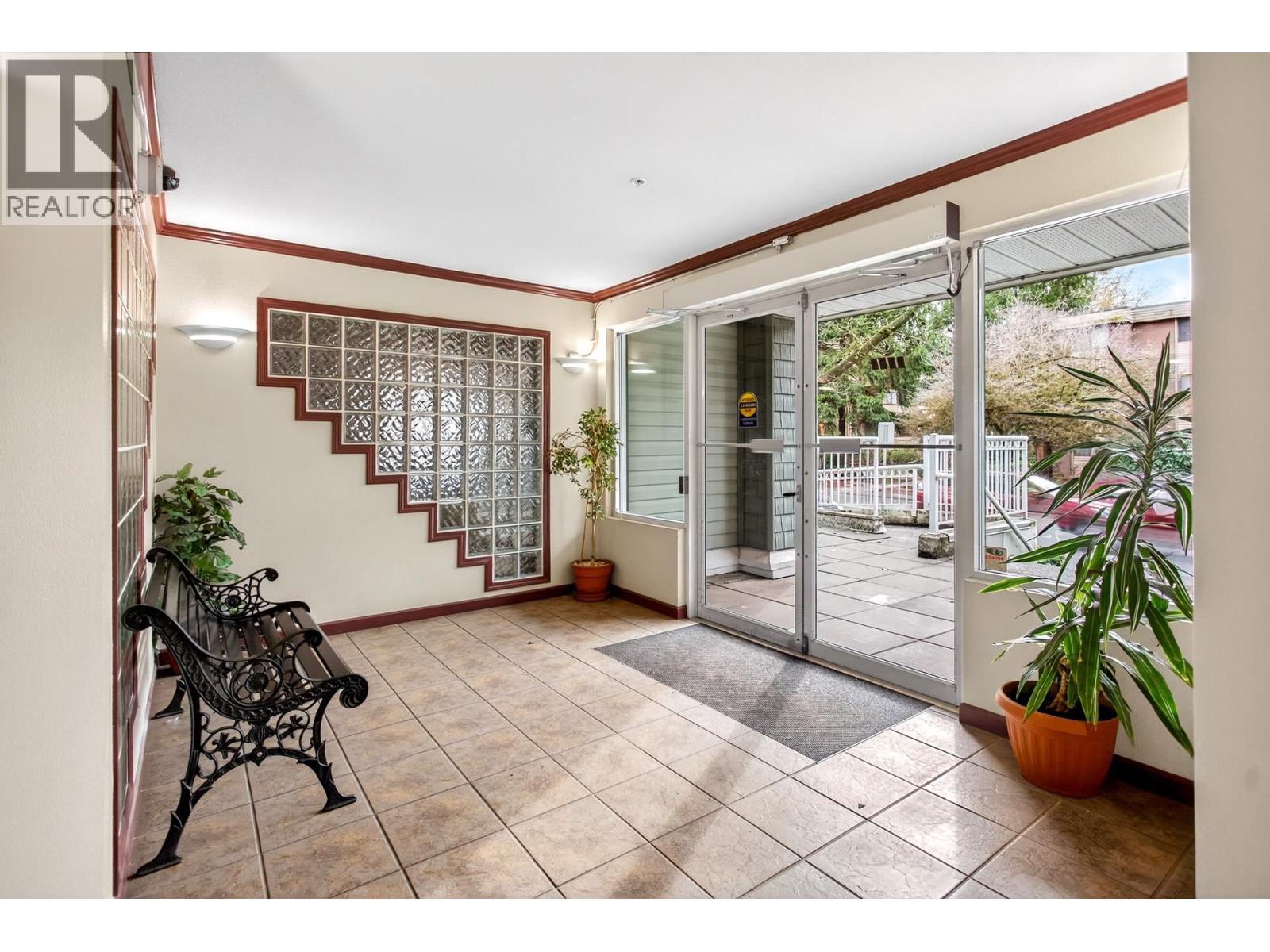 205 2439 WILSON AVENUE — photo 38
