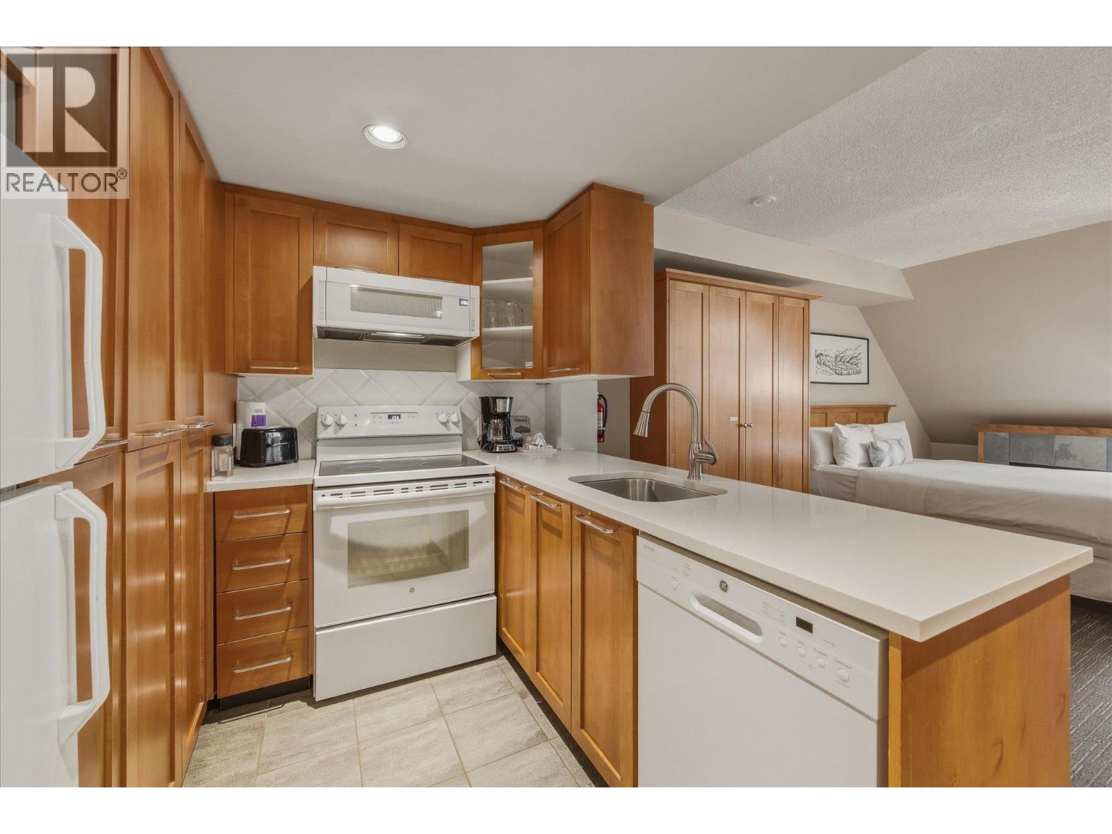 4402 4295 BLACKCOMB WAY — photo 9