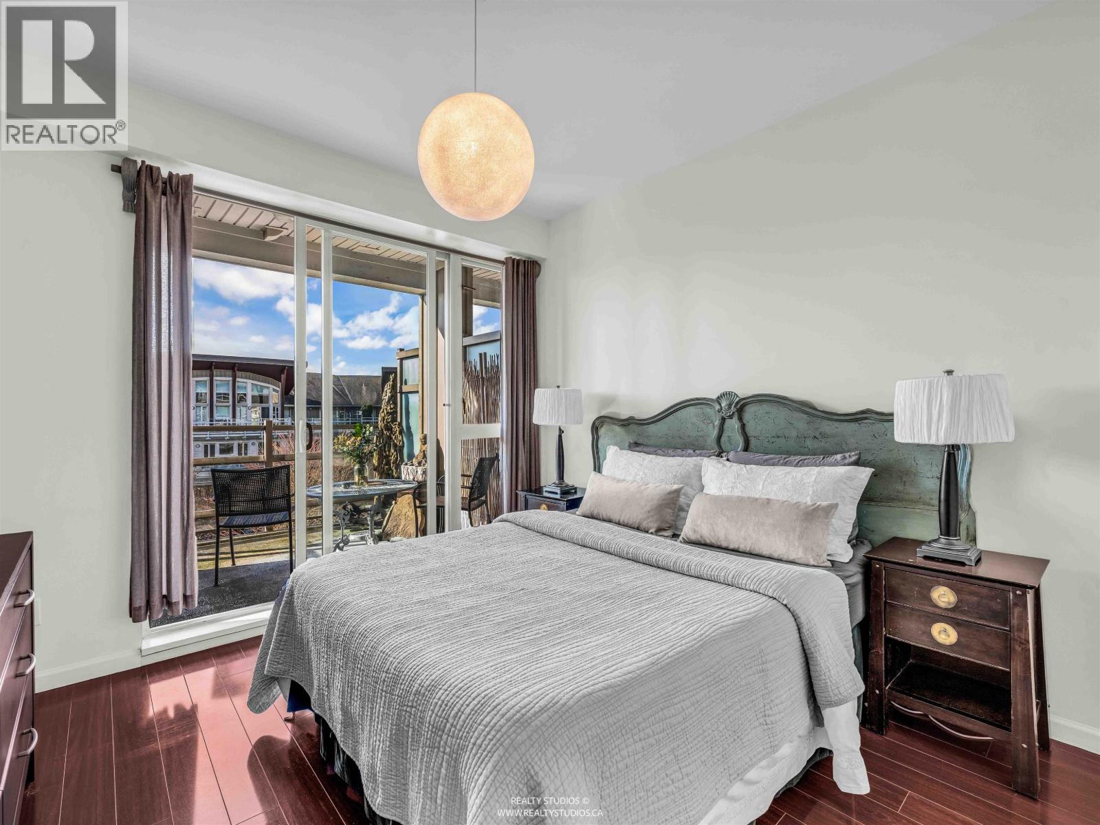 417 580 RAVEN WOODS DRIVE, North Vancouver