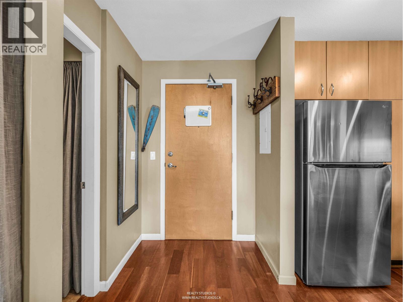 417 580 RAVEN WOODS DRIVE, North Vancouver