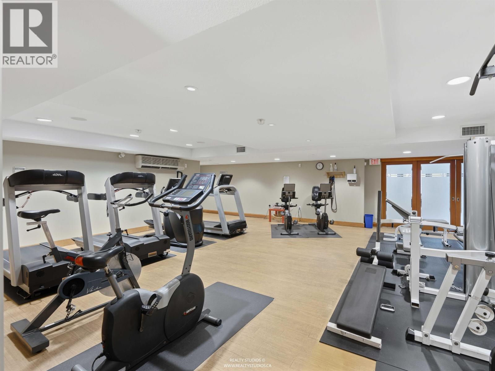 417 580 RAVEN WOODS DRIVE, North Vancouver