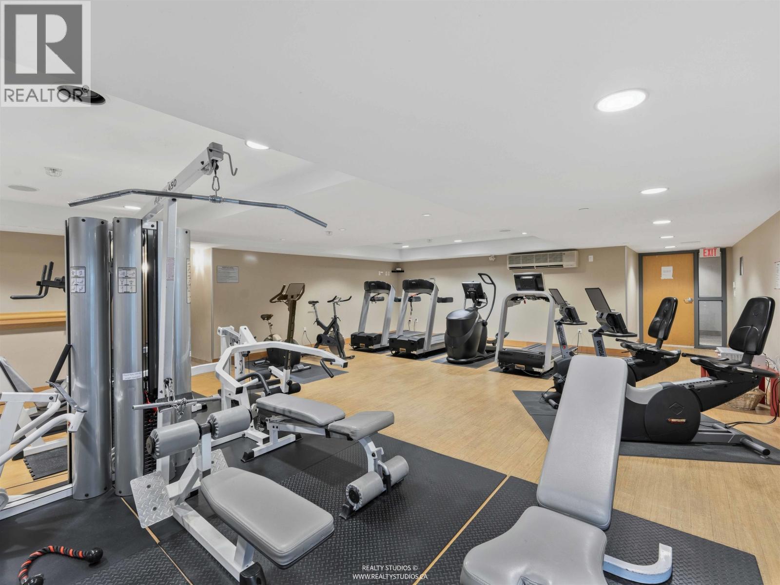 417 580 RAVEN WOODS DRIVE, North Vancouver