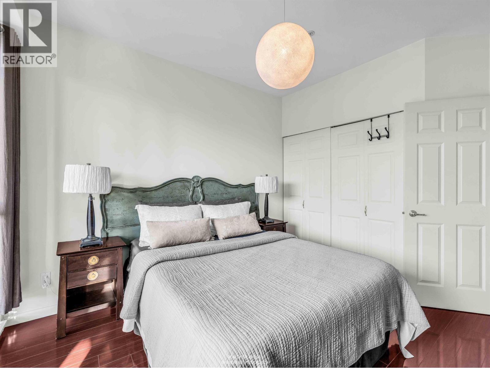 417 580 RAVEN WOODS DRIVE, North Vancouver