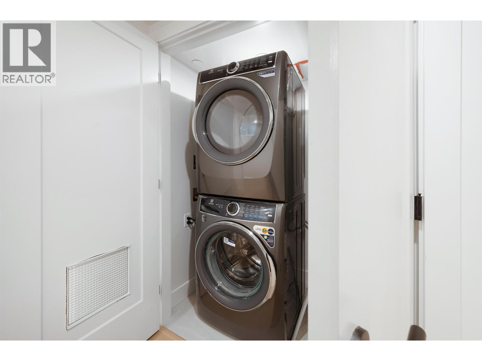 1 4855 VENABLES STREET, Burnaby