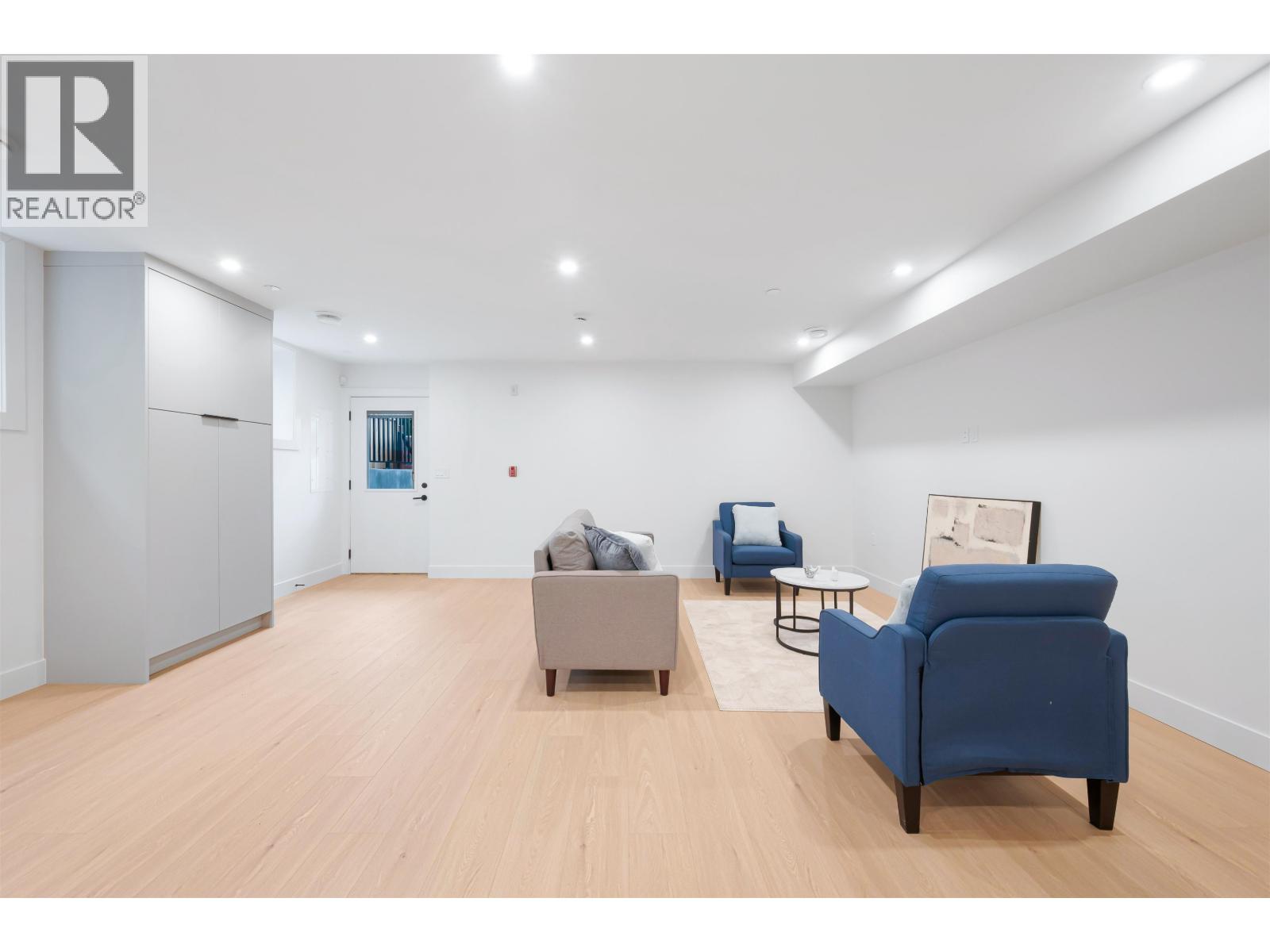 1 4855 VENABLES STREET, Burnaby