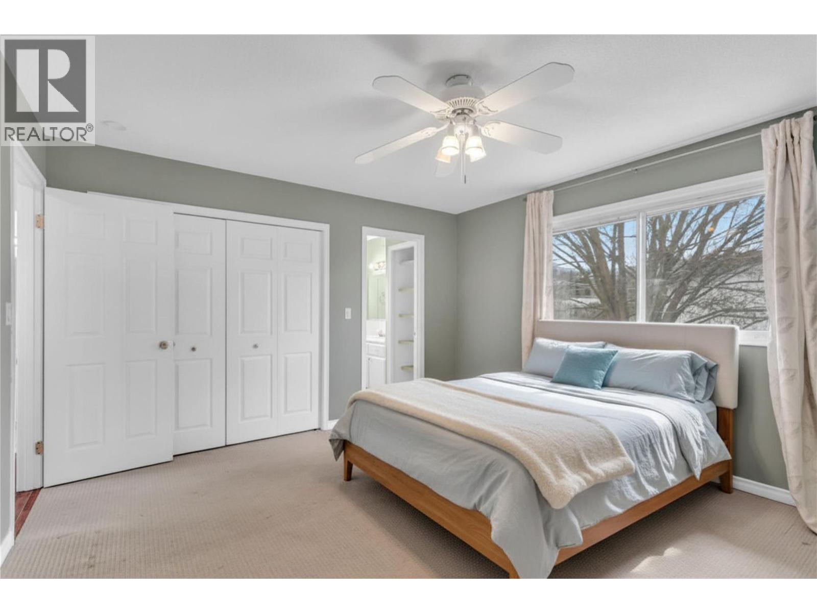  693 Paret Place, Kelowna