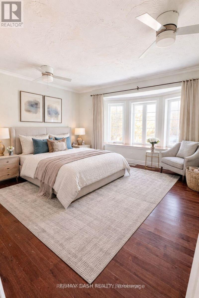 MAIN FL - 1529 QUEEN STREET E