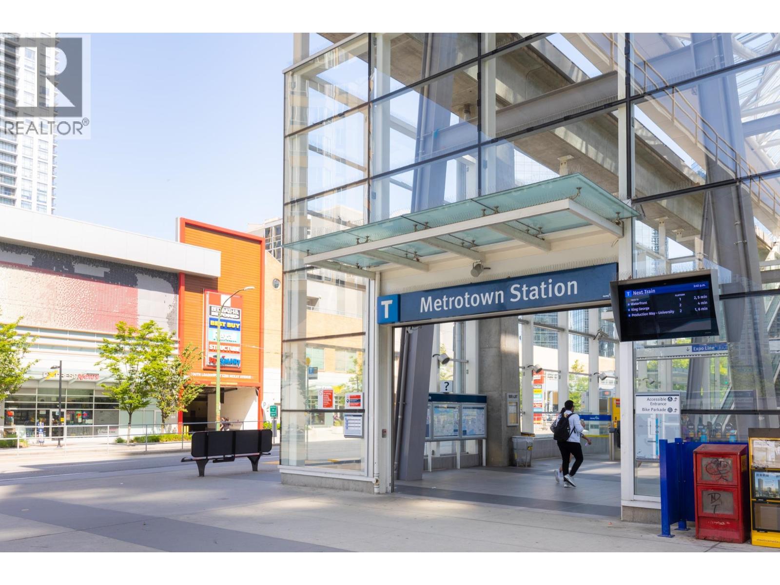 304 4345 GRANGE STREET, Burnaby