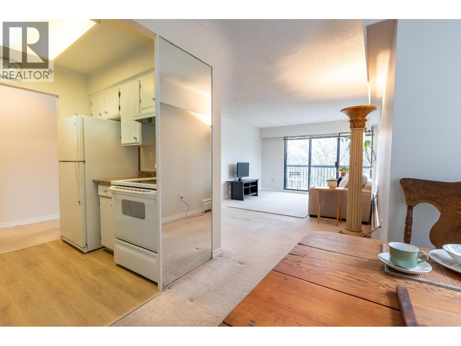 304 4345 GRANGE STREET, Burnaby