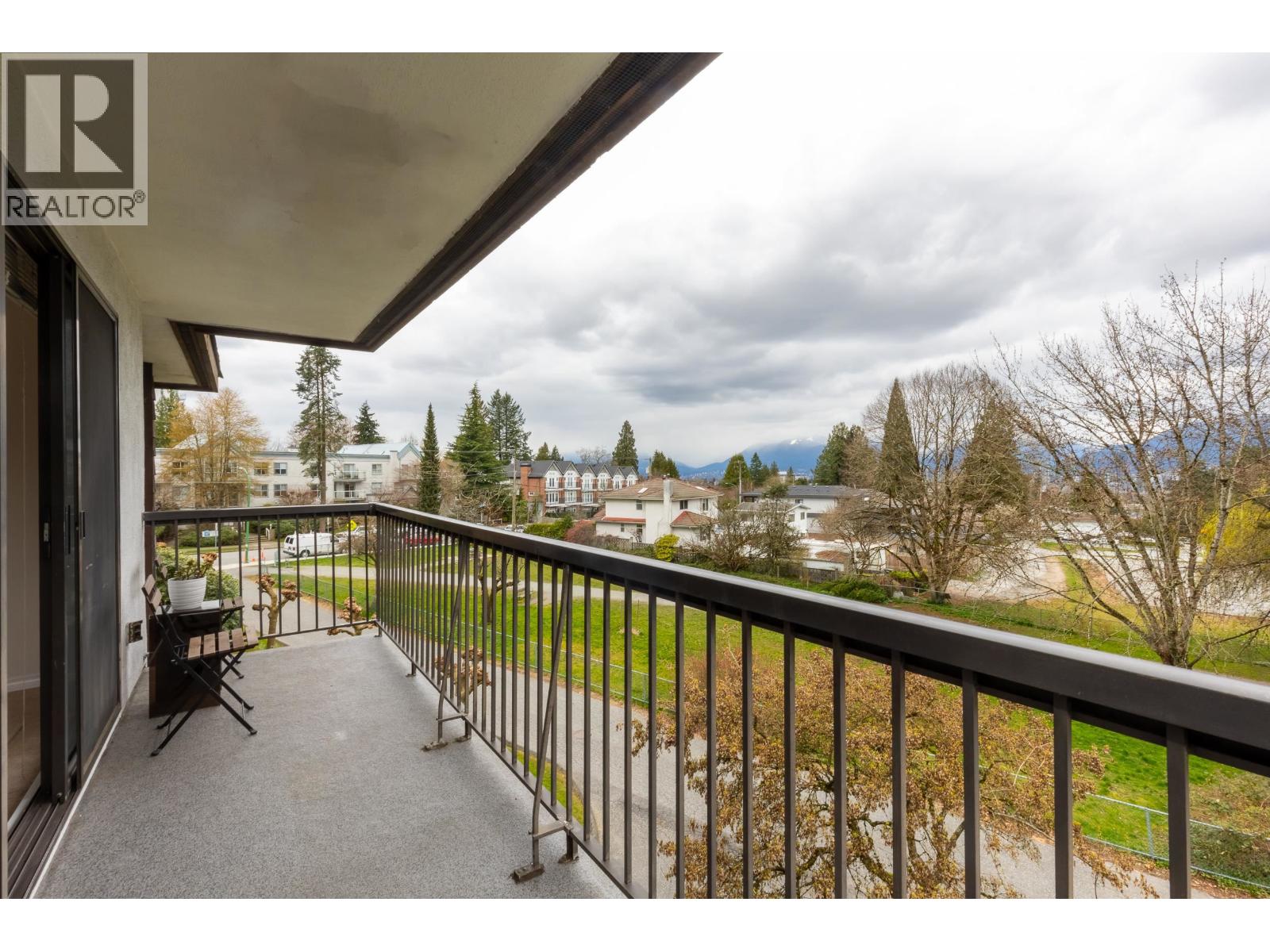 304 4345 GRANGE STREET, Burnaby