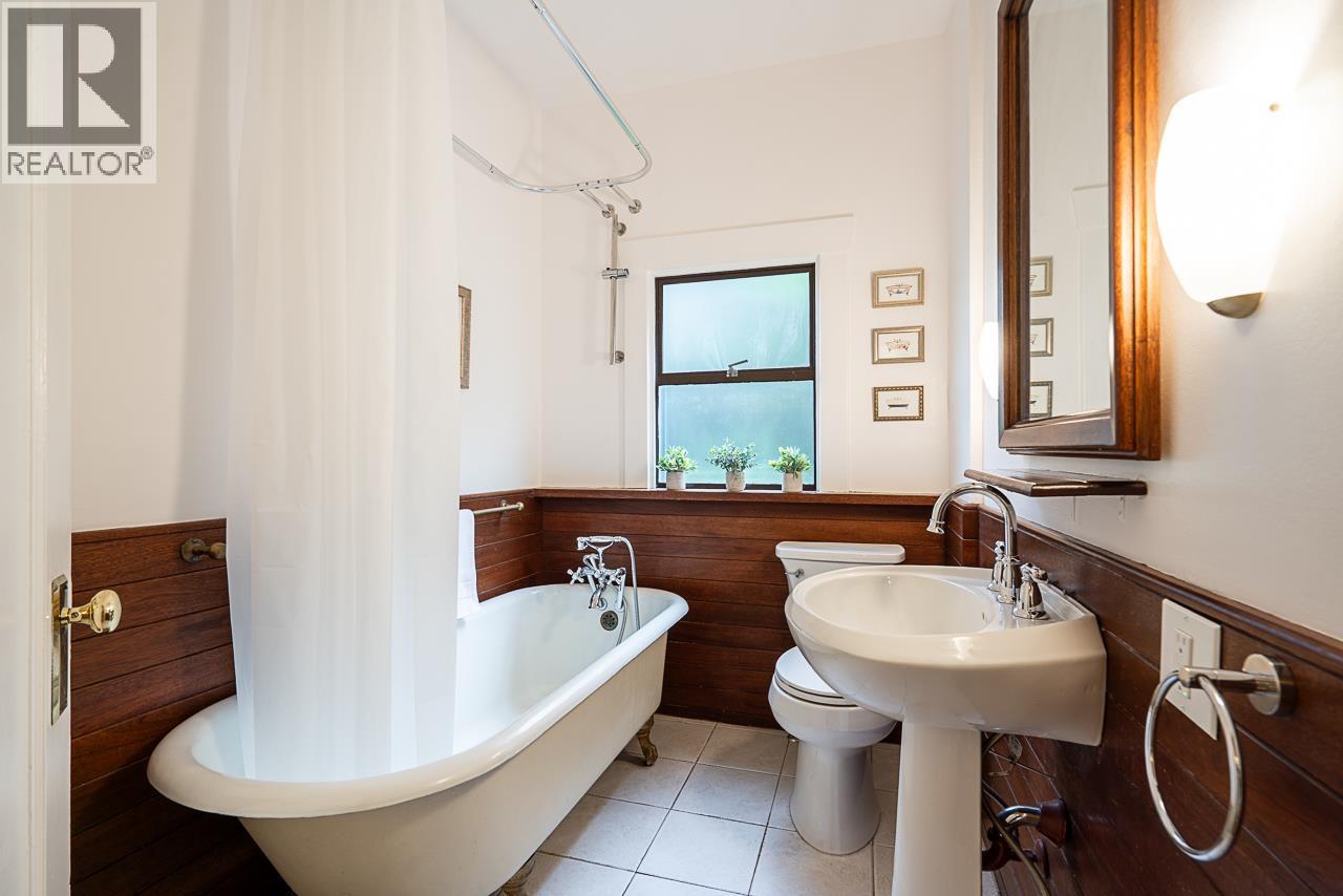 4338 W 2ND AVENUE, Vancouver