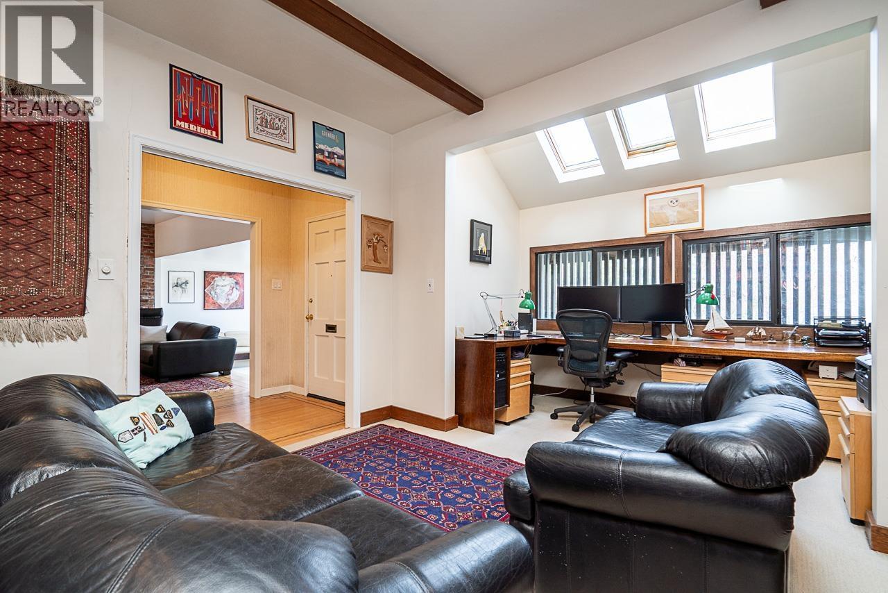 4338 W 2ND AVENUE, Vancouver