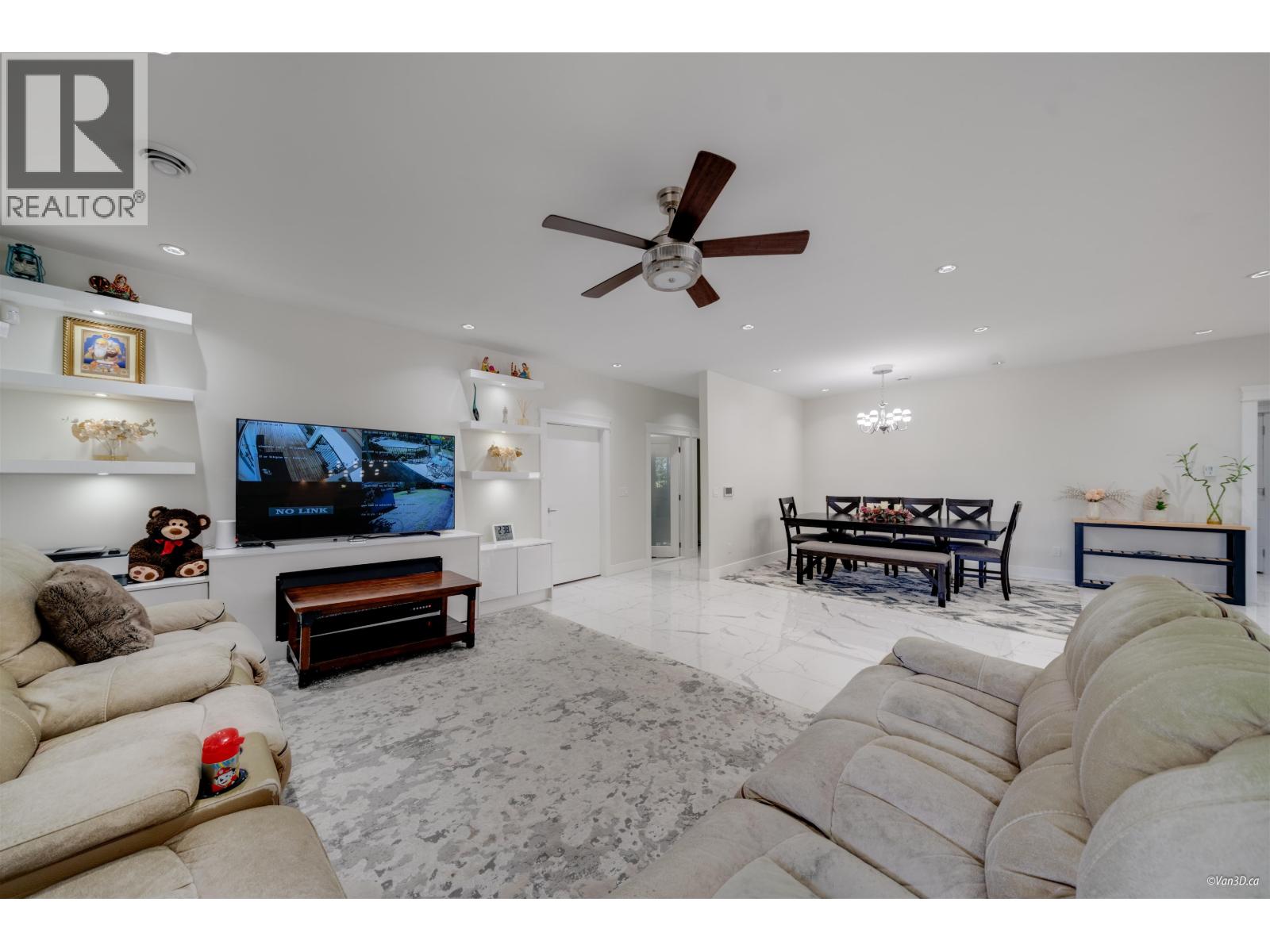 22288 136 AVENUE, Maple Ridge