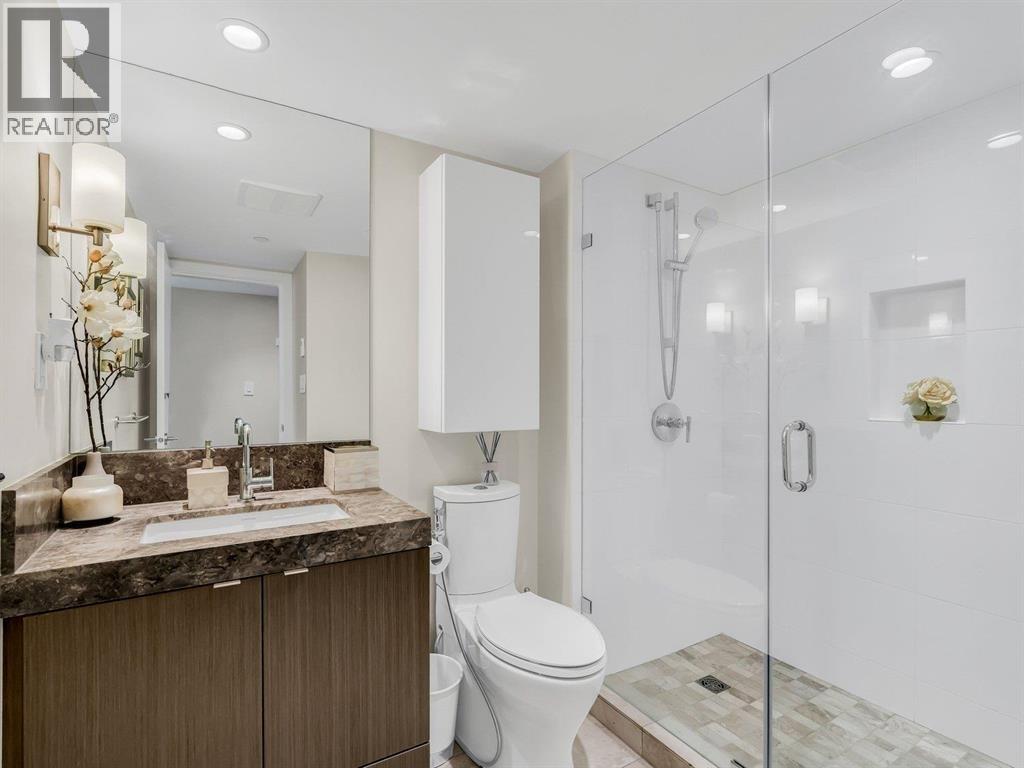 602 112 E 13TH STREET, North Vancouver