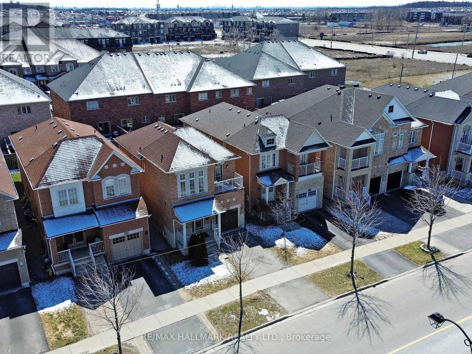 39 RETREAT BOULEVARD - 26