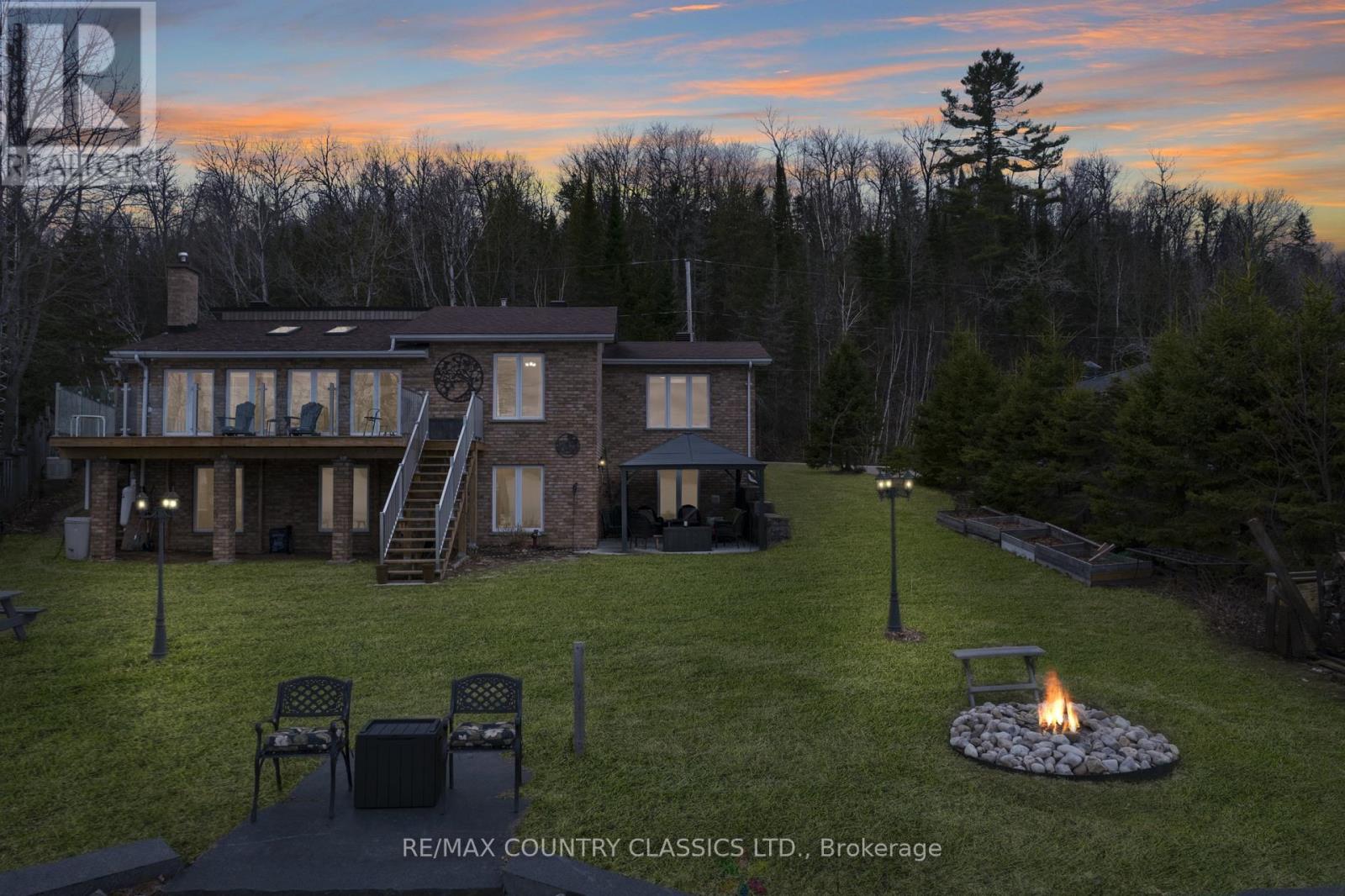 1787 NORTH BAPTISTE LAKE ROAD - 16