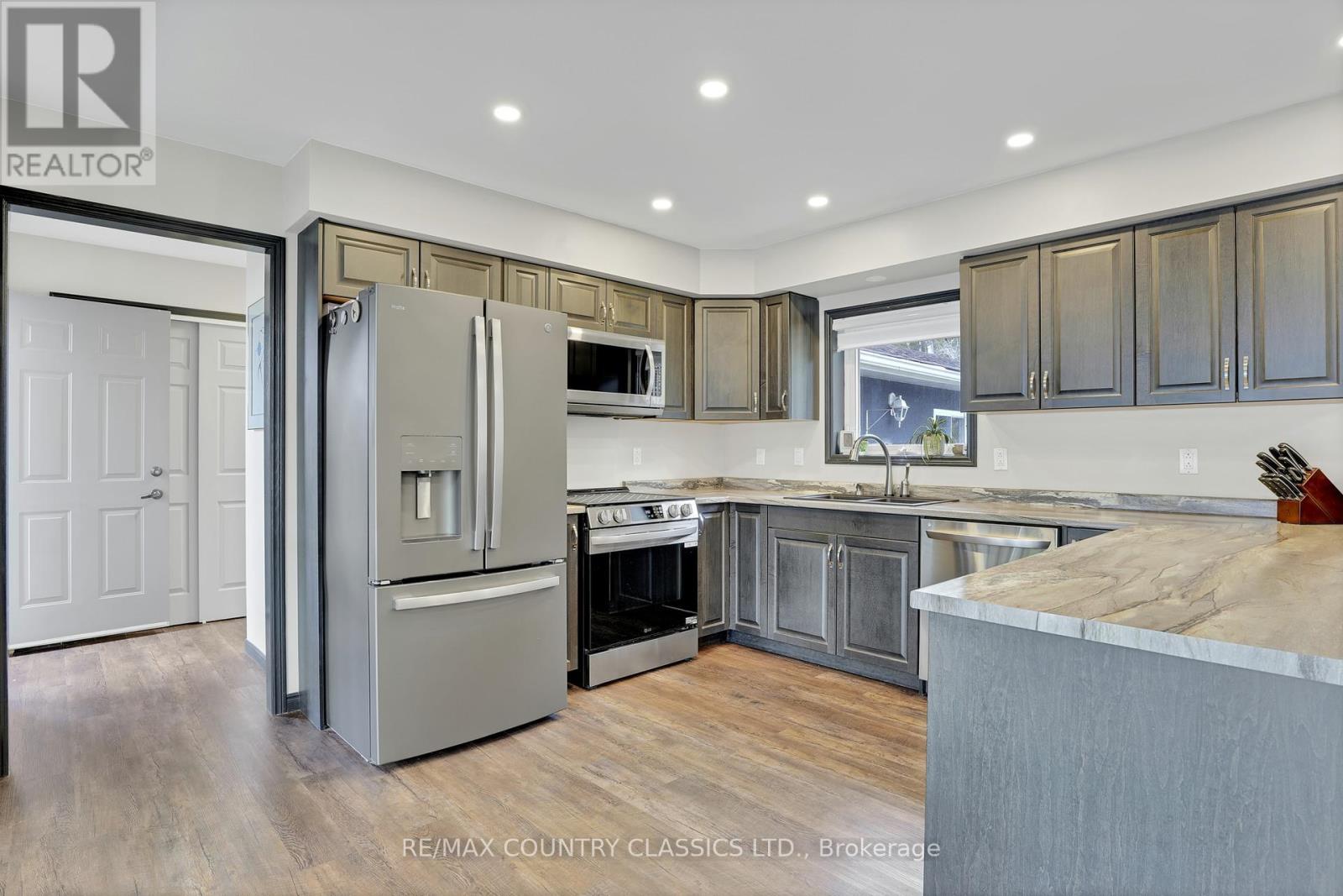 1787 NORTH BAPTISTE LAKE ROAD - 19