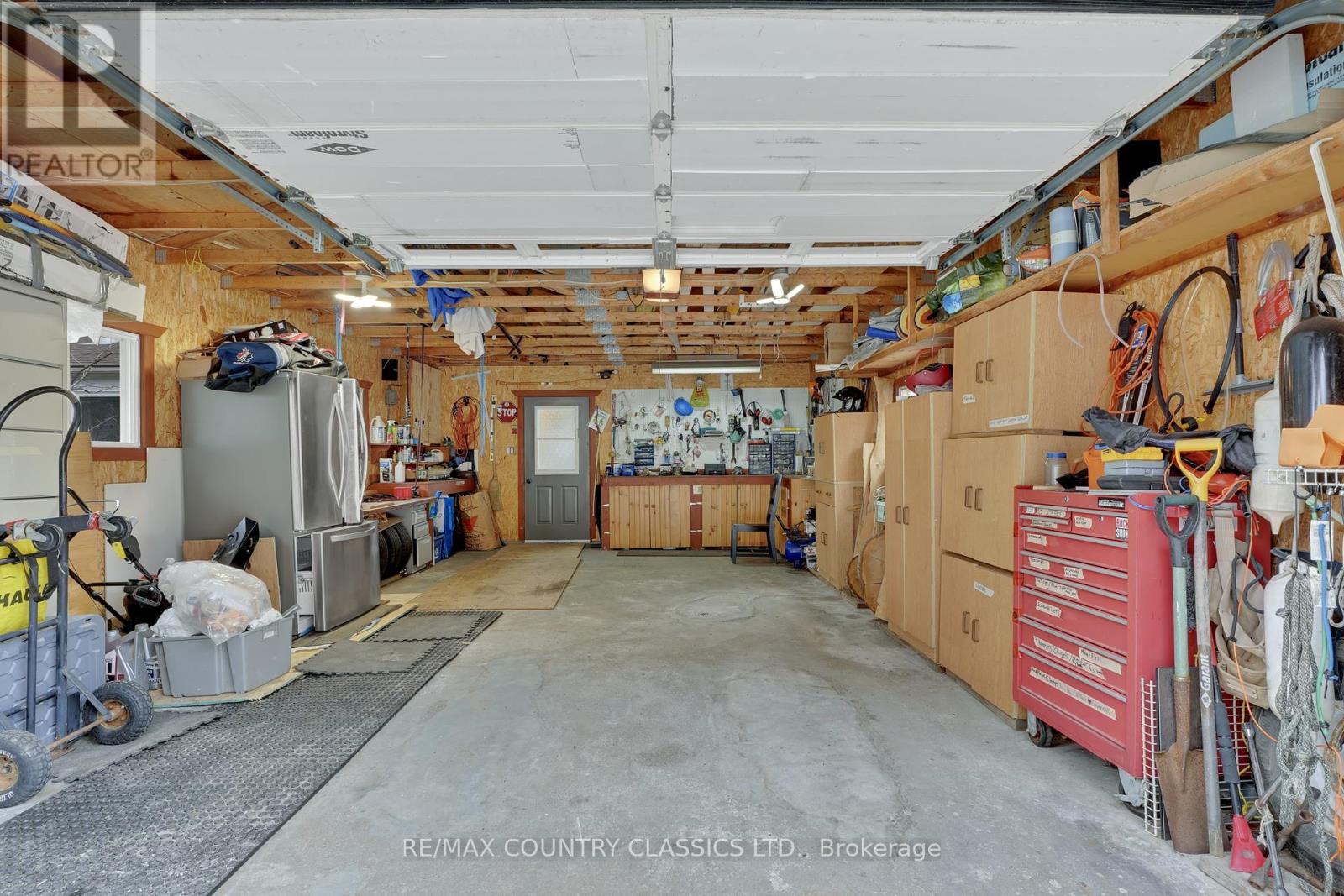 1787 NORTH BAPTISTE LAKE ROAD - 33