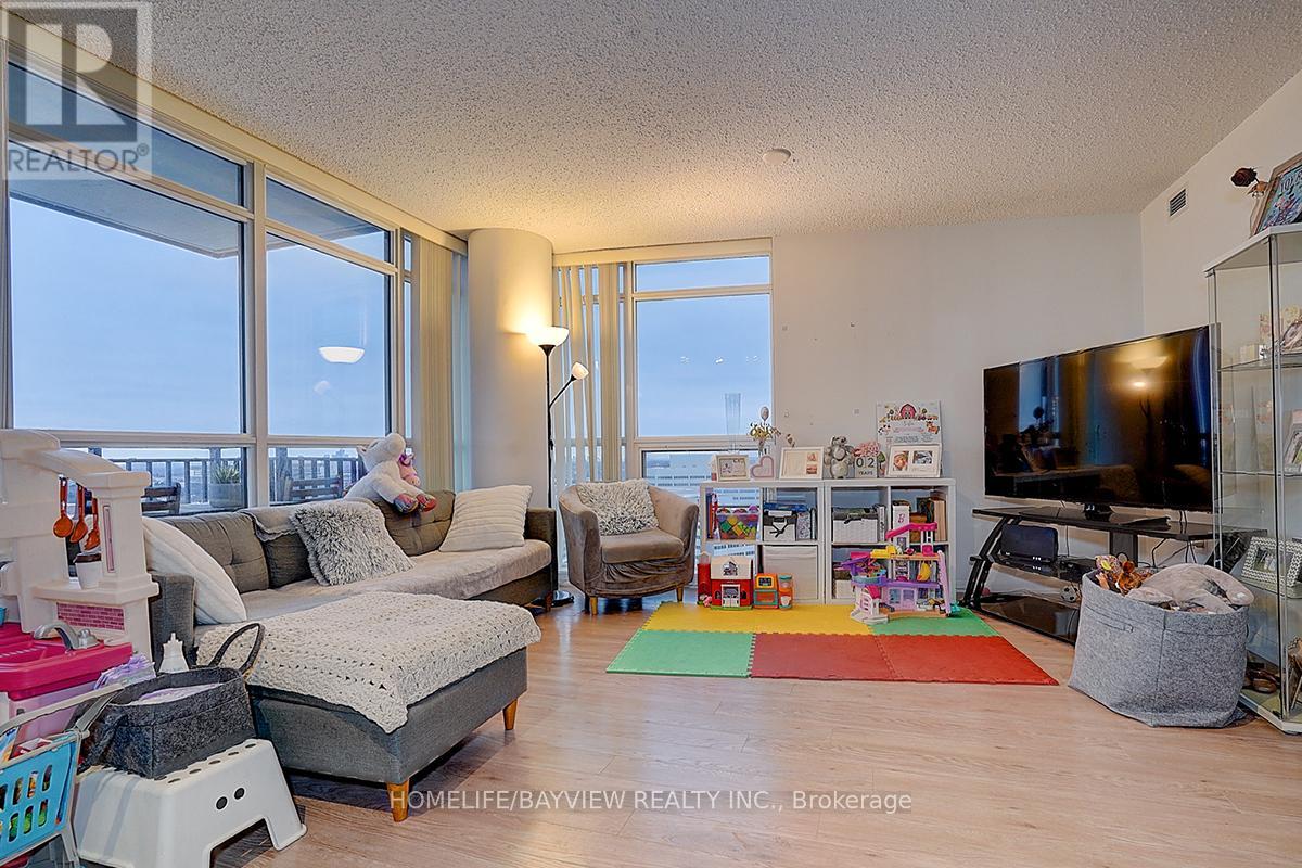 #1723 800 LAWRENCE AVENUE W - 9