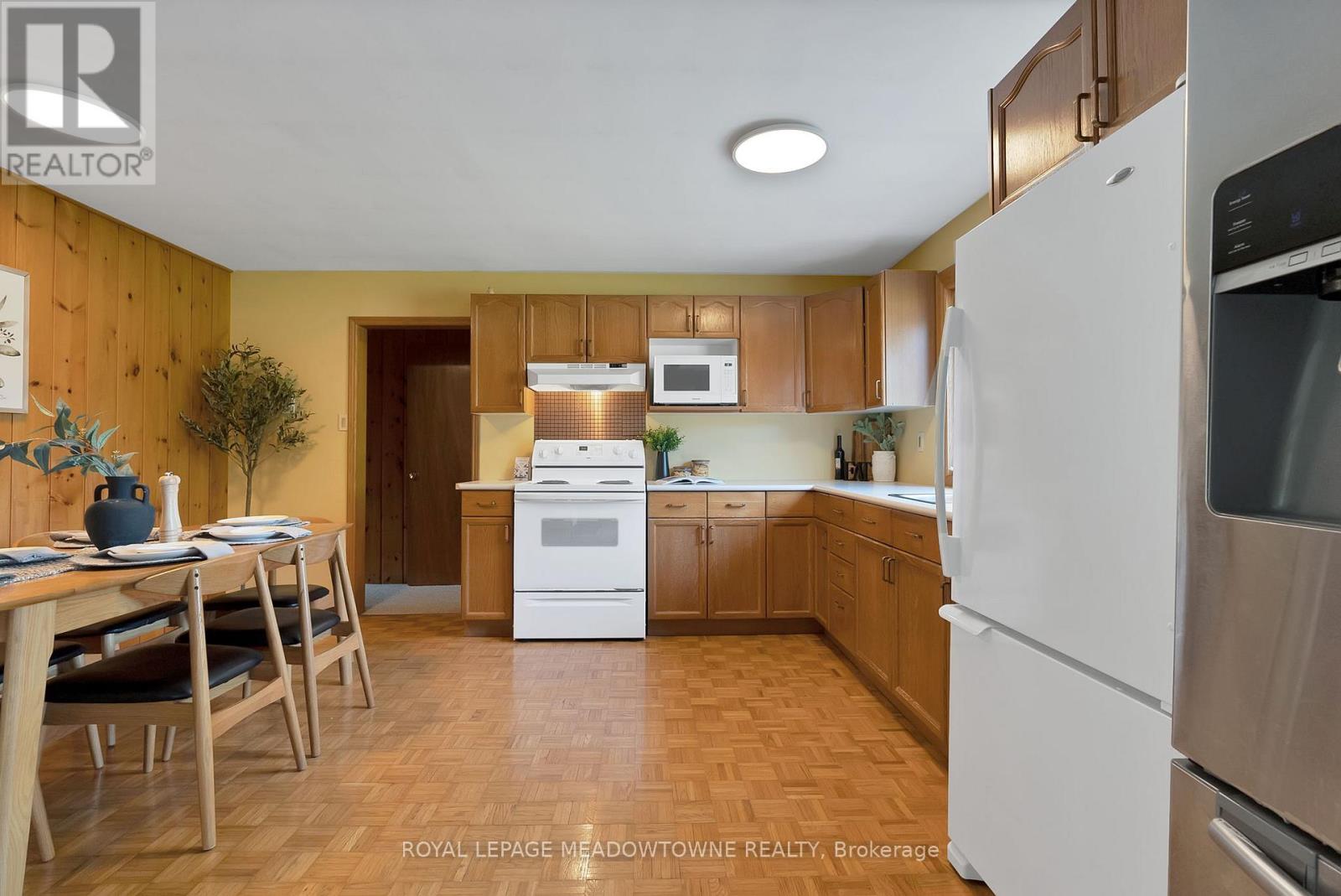 46 HAWKE DRIVE - 12