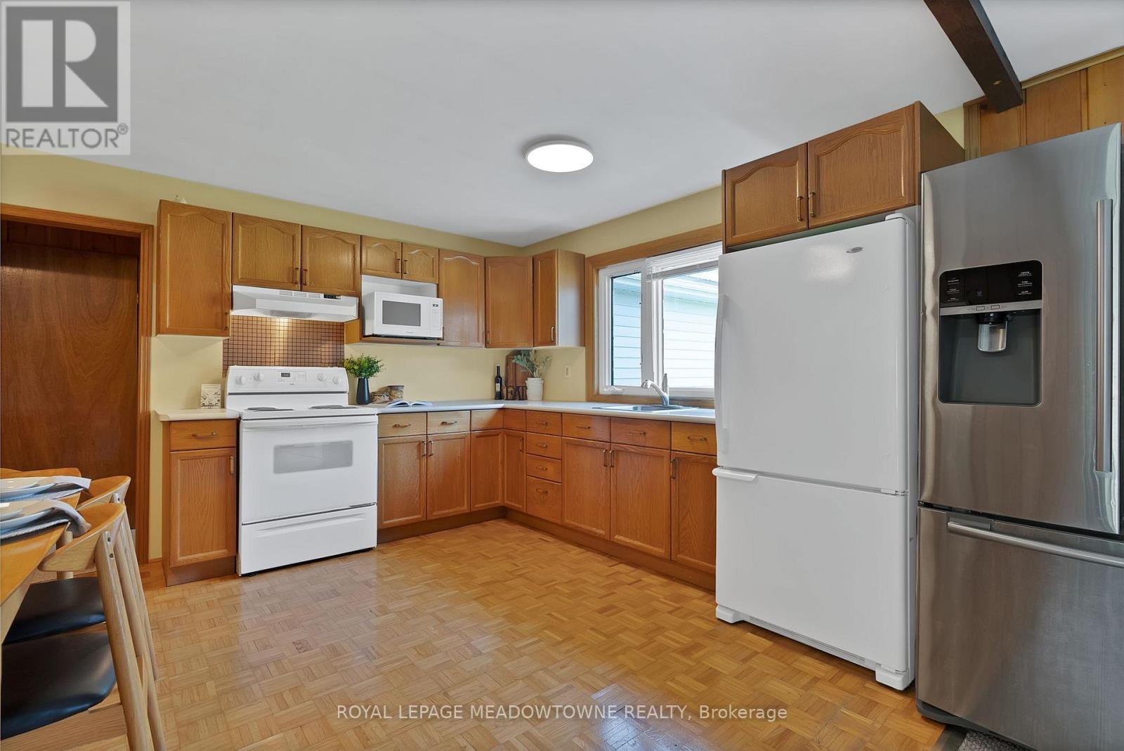 46 HAWKE DRIVE - 13