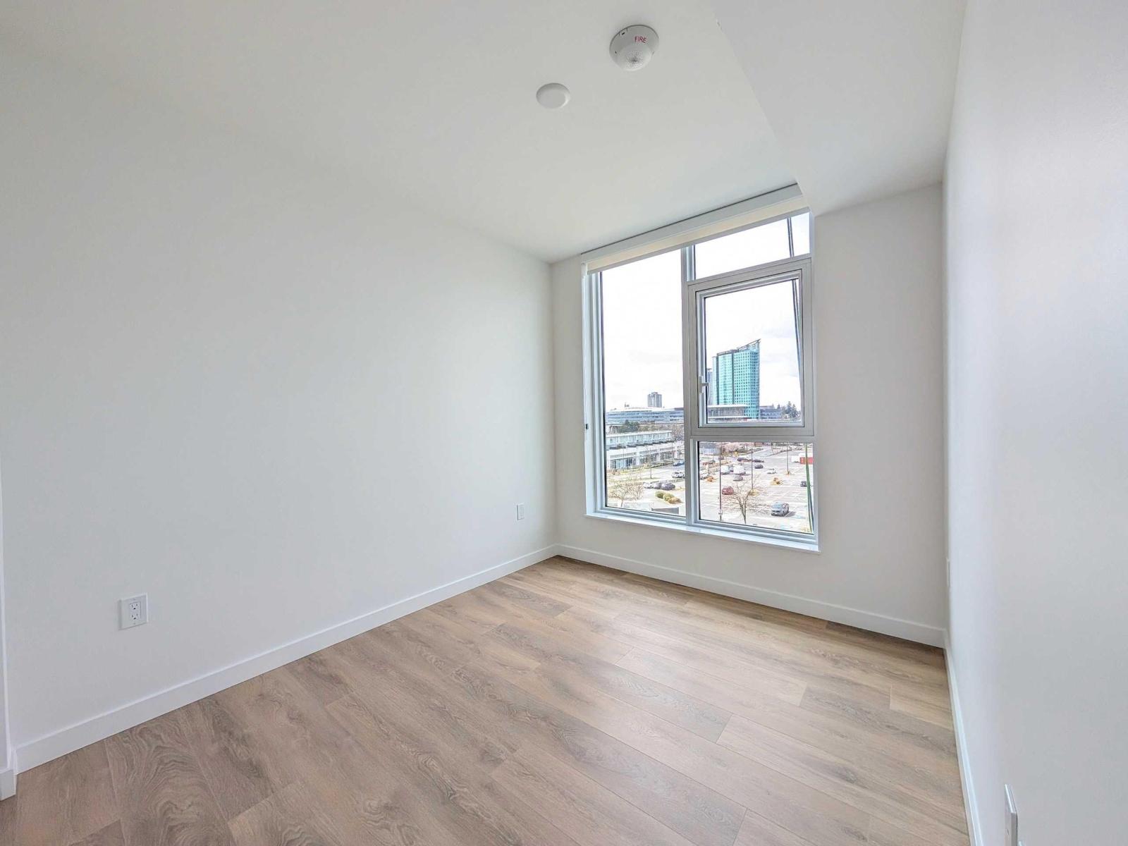 411 13738 CENTRAL AVENUE, Surrey