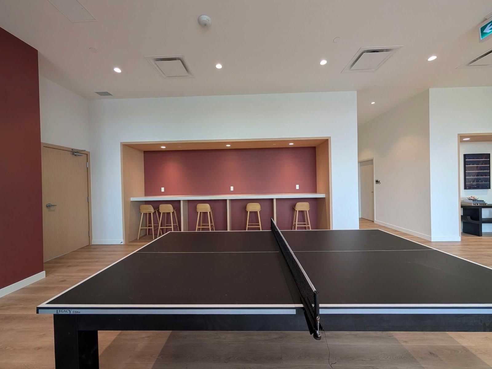 411 13738 CENTRAL AVENUE, Surrey