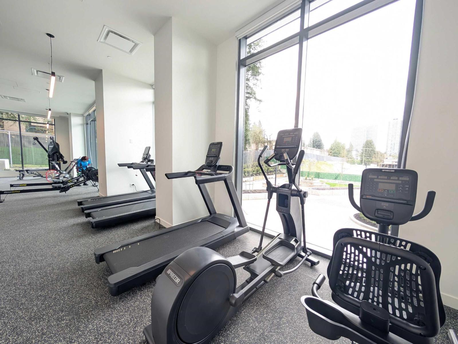 411 13738 CENTRAL AVENUE, Surrey