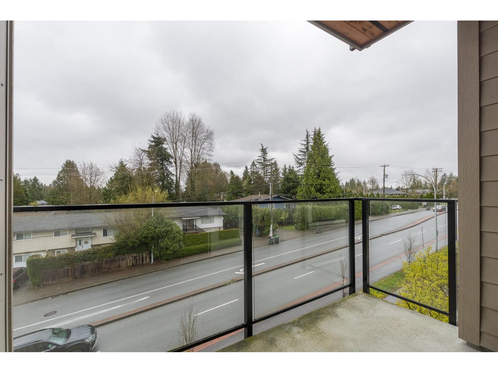 406 15388 105 AVENUE, Surrey